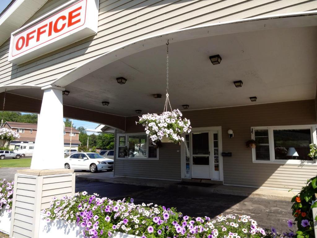 Gorham Motor Inn Extérieur photo